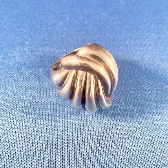 925 sterling bypass dome ring - Picture 2 of 6